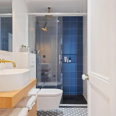 Bella Vista - Modern Classic In Heart Of City Lisbon